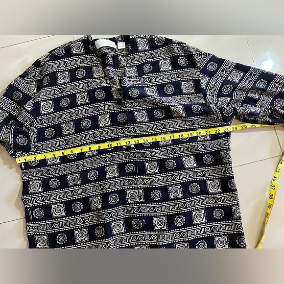 Dana Buchman 100% silk multicolored tunic top Stamped Lightweight blouse Size 12 - Picture 14 of 16